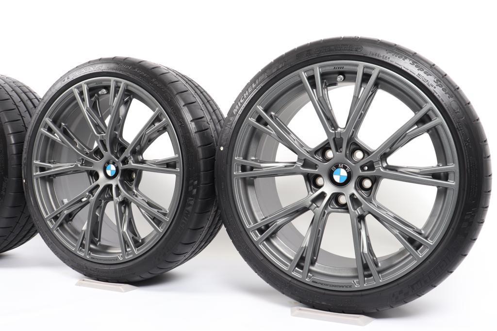 BMW Winterkompletträder M3 F80 M4 F82 F83 19 Zoll Styling … in Neuenburg - Bild 1