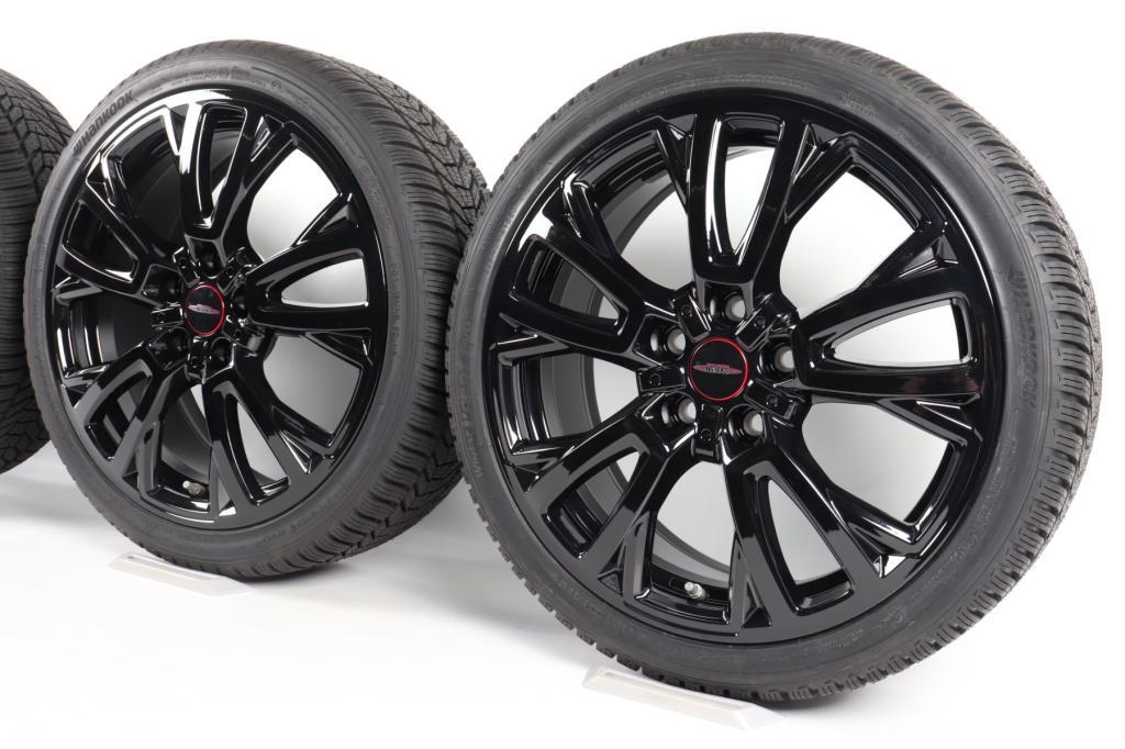 MINI Winterkompletträder F56 F55 F57 18 Zoll Styling Spoke 902 in Glarus - Bild 1