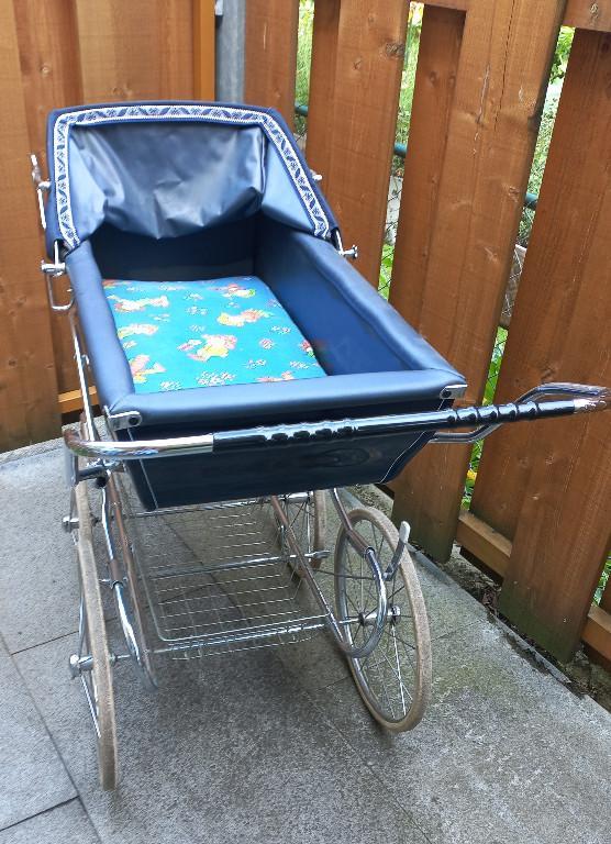 Kinderwagen Silver Cross in Winterthur - Bild 8