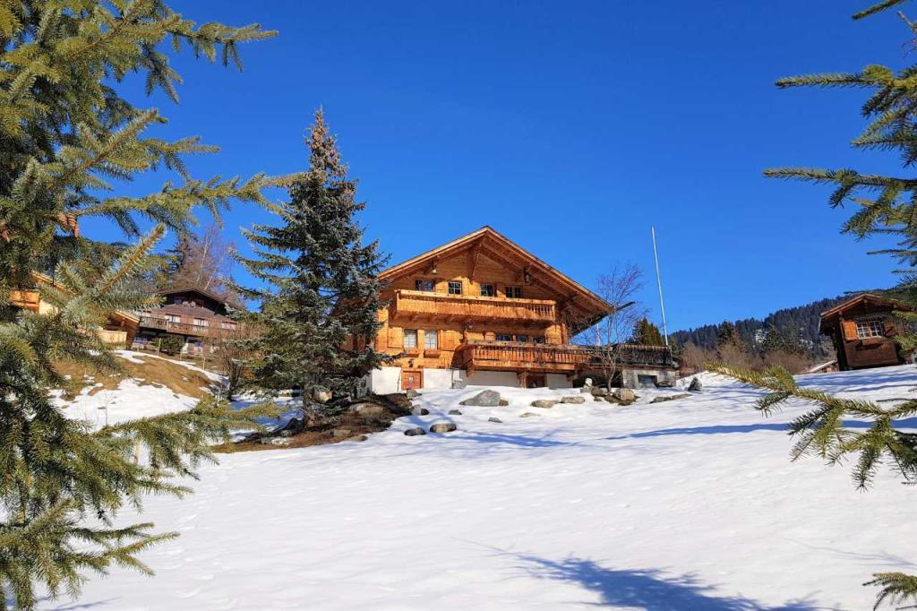 House for Sale in Villars, Vaud, Ref# 201875515 in Villars-sur-Glâne - Bild 1