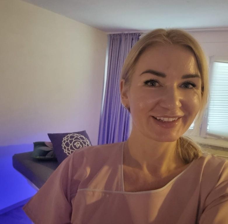 Gesichtsbehandlung Maria Galland Paris in Emmen - Bild 1