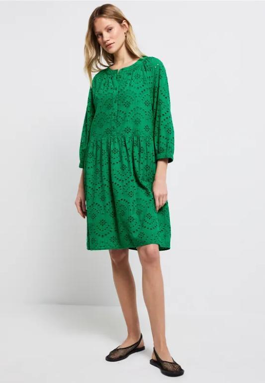 Kleid mit Lochstickerei in Frauenfeld - Bild 1