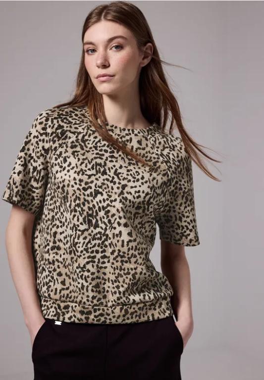Raglan T-Shirt in Silk-Optik in Frauenfeld - Bild 1