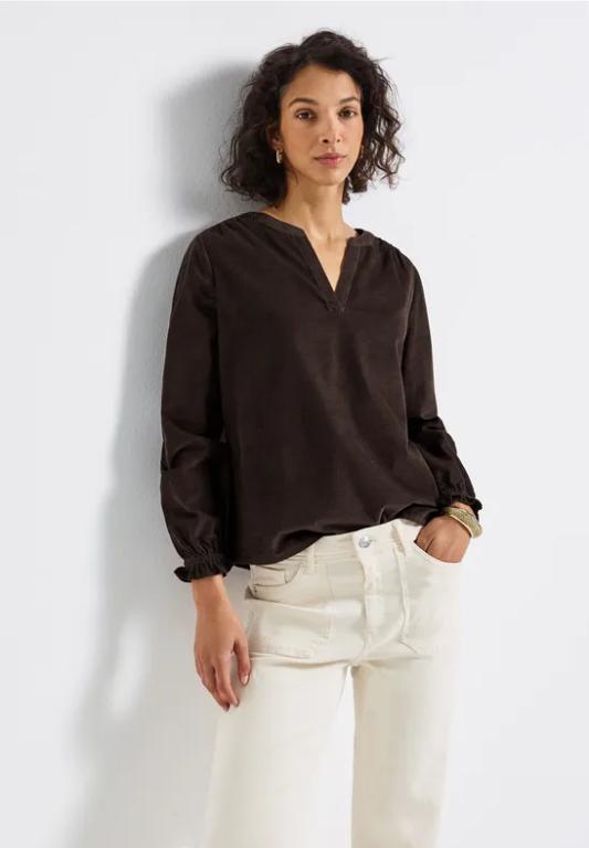 Cordbluse mit Rüschendetails in Dulliken - Bild 1