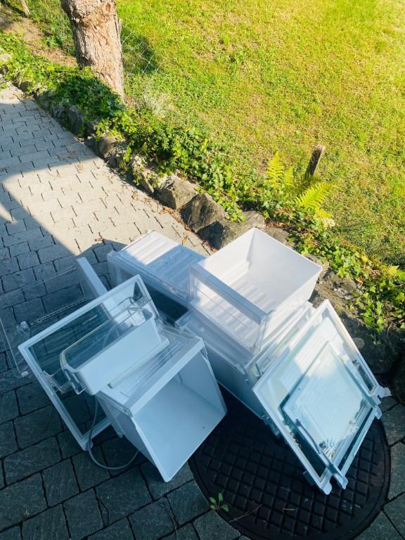 LG Kühlschrank mit Eiswürfelbereiter abzugebenn in Kriens - Bild 4