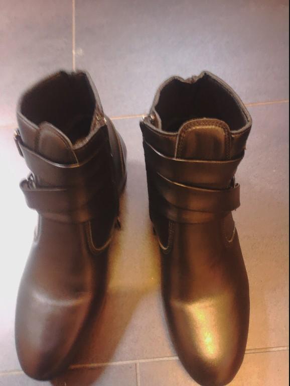 Chelsea Stiefel unisex 38 gross schwarz in Hombrechtikon - Bild 2