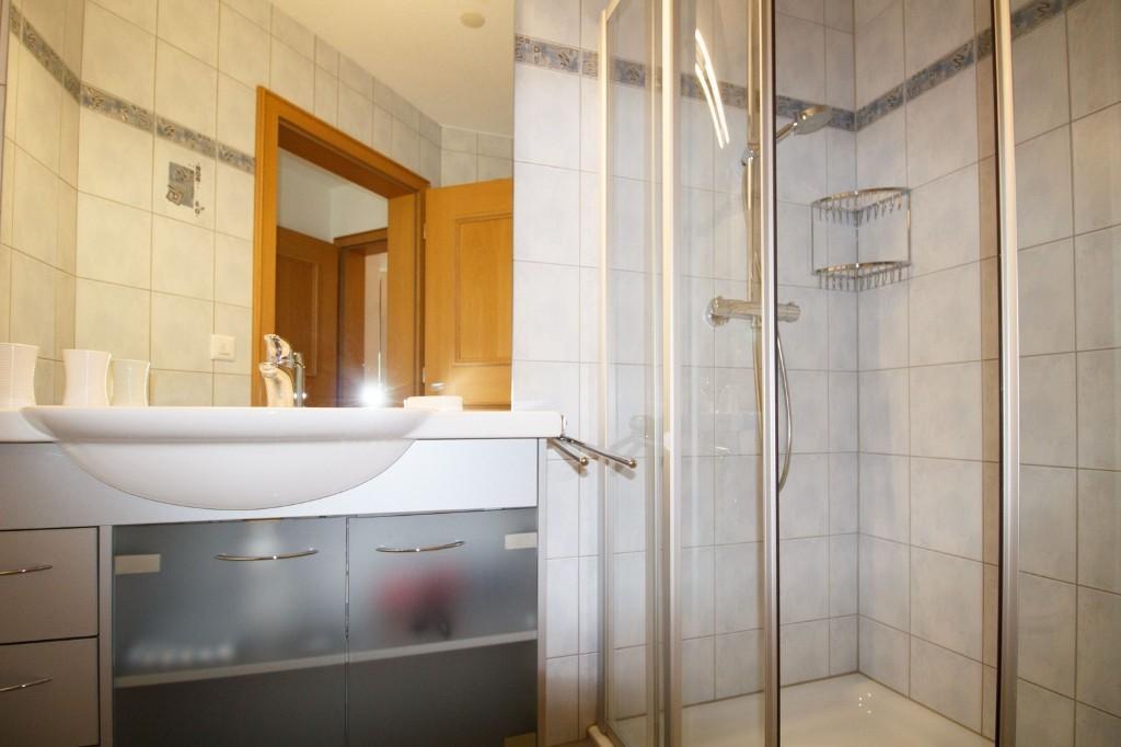 Residenz 5.5-02, Luxuriöse, 5.5 Zimmerwohnung mit Cheminée in Sierre - Bild 11