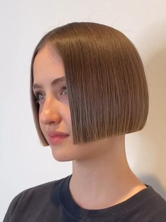 Churzi Haar für jungi Fraue macht sexy und dynamisch in Dübendorf - Bild 10