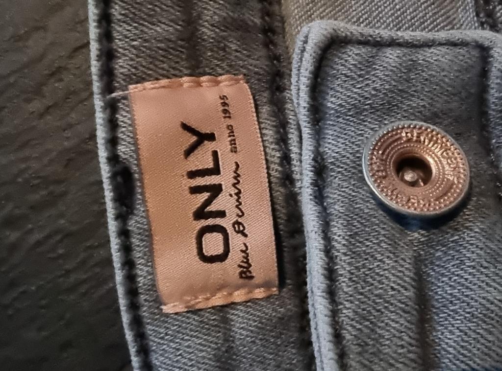 NEUE Only Jeans in Luzern - Bild 2