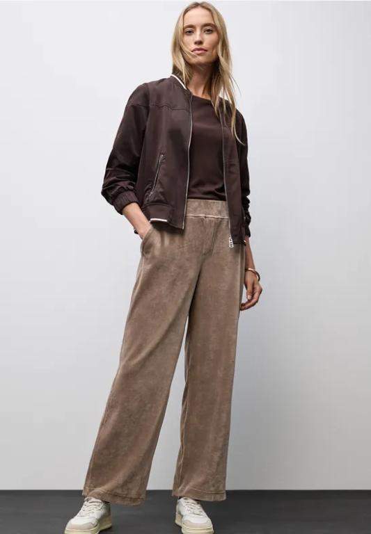 Straight Leg Cordhose in Aesch - Bild 1