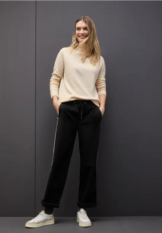 Basic Pullover in St. Gallen - Bild 1