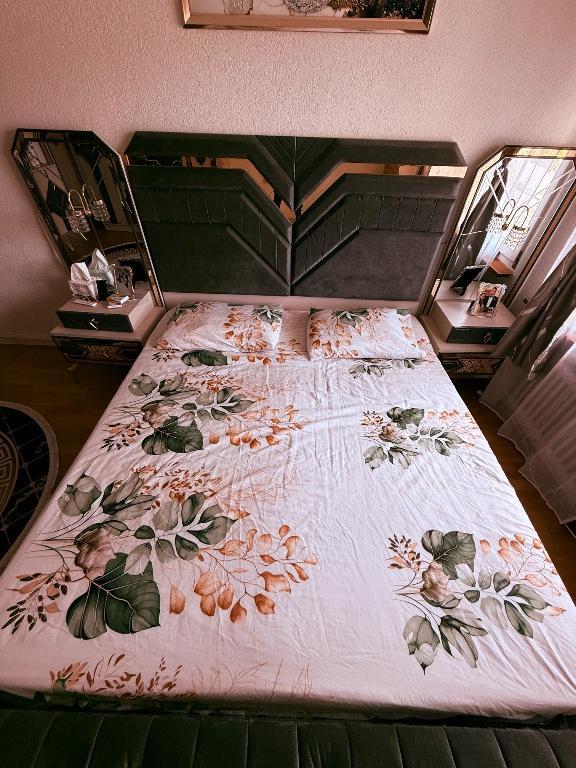 Komplettes Schlafzimmer zu verkaufen in Basel - Bild 8