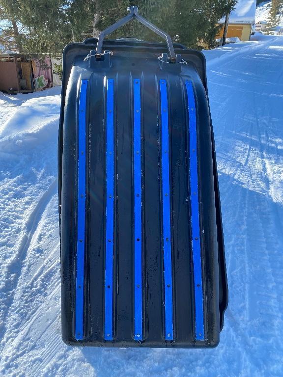 Moto Neige + Remorque in der Schweiz - Bild 4
