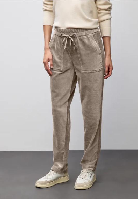 Loose Fit Cordhose in Dulliken - Bild 1