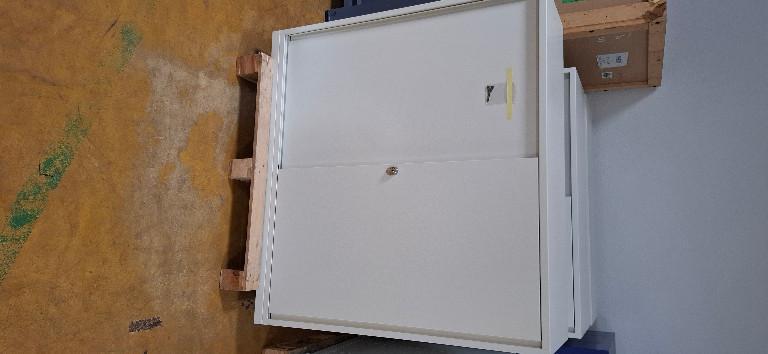 Bigla Schiebetürenschrank, neuwertig in Brugg - Bild 1