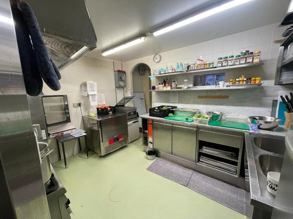 Restaurant zur Übernahme in Biel/Restaurant à reprendre à Bienne in Lyss - Bild 1