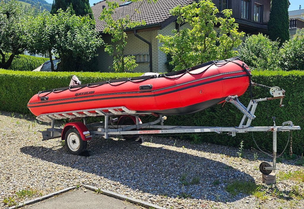 Schlauchboot neuwertig in Meilen - Bild 1