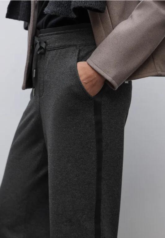 Straight Leg Hose mit Tape in Liestal - Bild 1