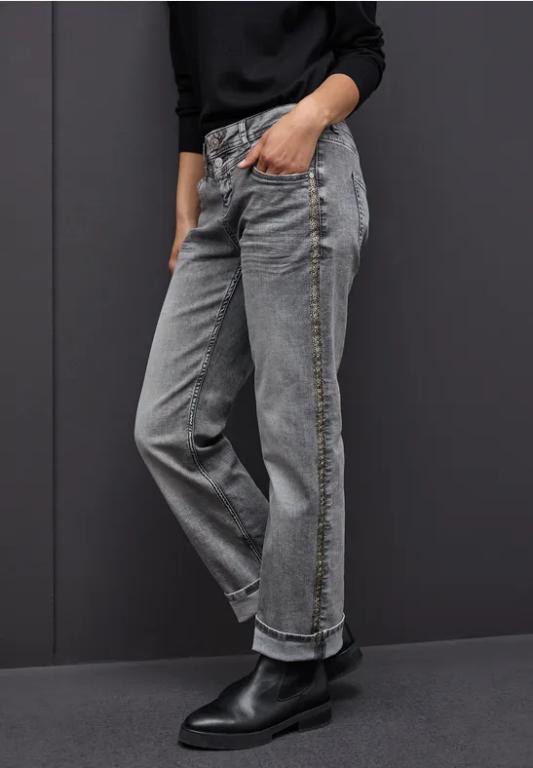 Straight Leg Jeans in Urdorf - Bild 1