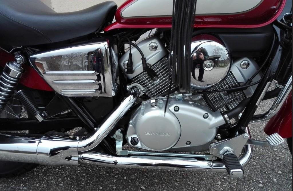 Honda VT 125 C Shadow in Zofingen - Bild 6