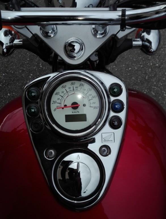 Honda VT 125 C Shadow in Zofingen - Bild 8