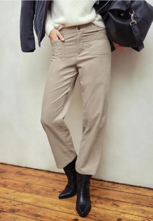 Cordhose mit Patch Pockets in Thun - Bild 1
