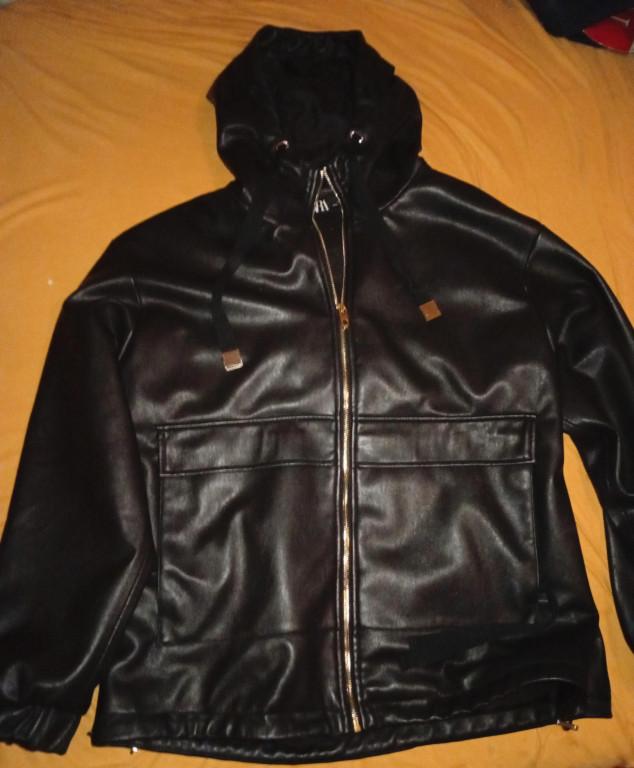 Schöne Neuwertige Lederjacke Oversize Gr.M Unisex in Urdorf - Bild 1