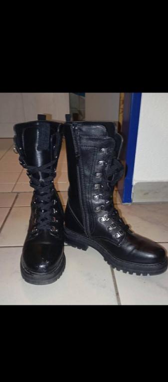 Lässige Neuwertige Stiefel Gr. 41 ESPRIT in Zürich - Bild 2