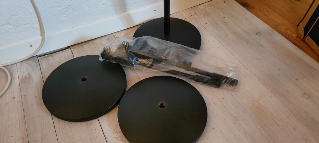 Microphone Stands K&M (3 pieces)-short Arms with Disc Base in Biel - Bild 2
