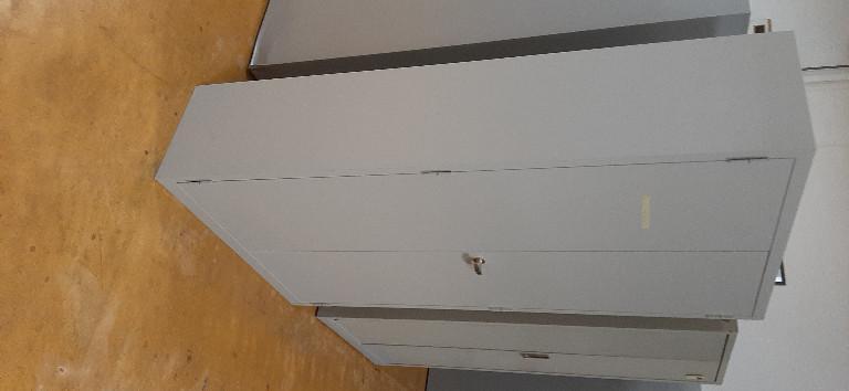 Bigla Metallschrank B 100 T 40 H 190cm in Brugg - Bild 1
