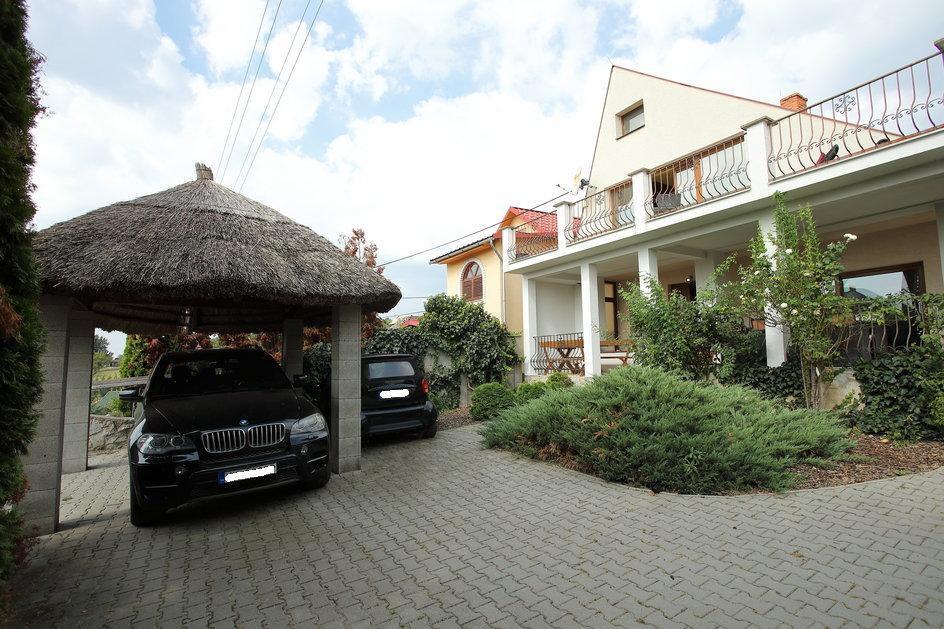 Haus mit Nebenhäusern, Pool und Weinberg in Vinica Preissenkung in der Schweiz - Bild 4
