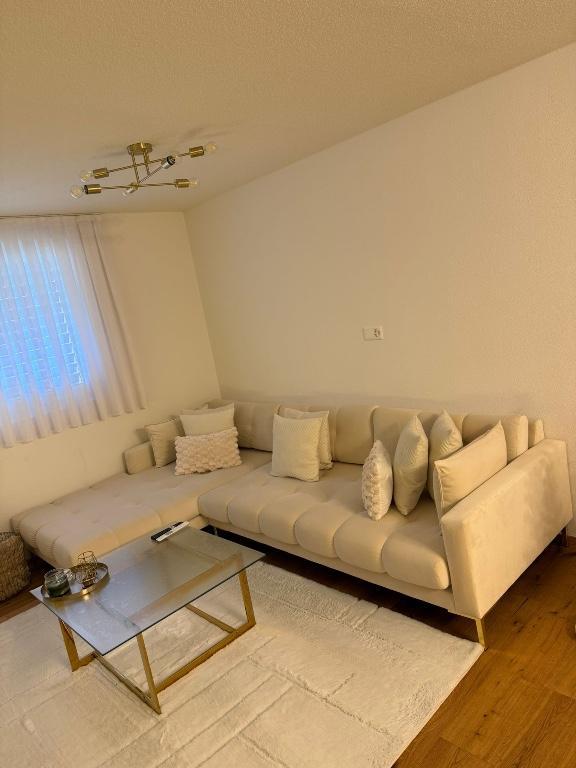 Design Sofa ZU VERKAUFEN in Biberist - Bild 2
