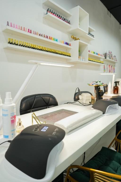 Nails To Go Wallisellen in Mattenhof - Bild 2