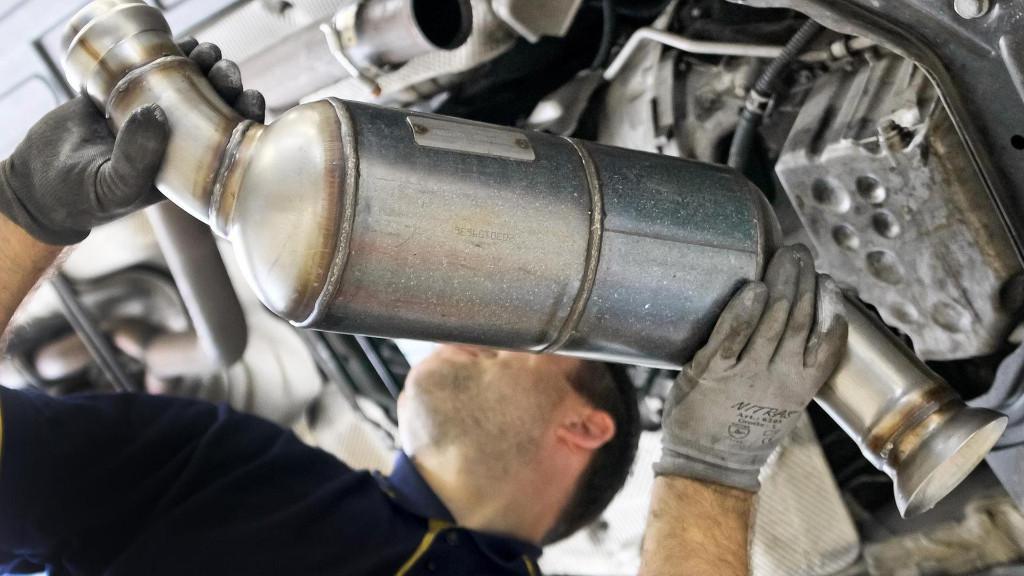 Dieselpartikelfilter Reinigung, Austausch, Ersatz in Lachen - Bild 1