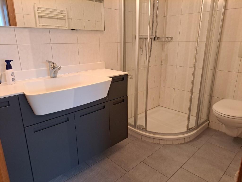2.5-13, moderne 2.5-Zimmerwohnung mit Balkon, schöne Aussicht in Sierre - Bild 8