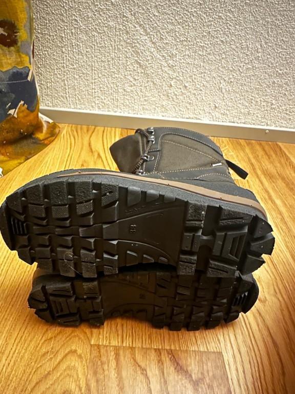 Schnee-Stiefel von Atrium, Grösse 38 – wie neu! in Hombrechtikon - Bild 2
