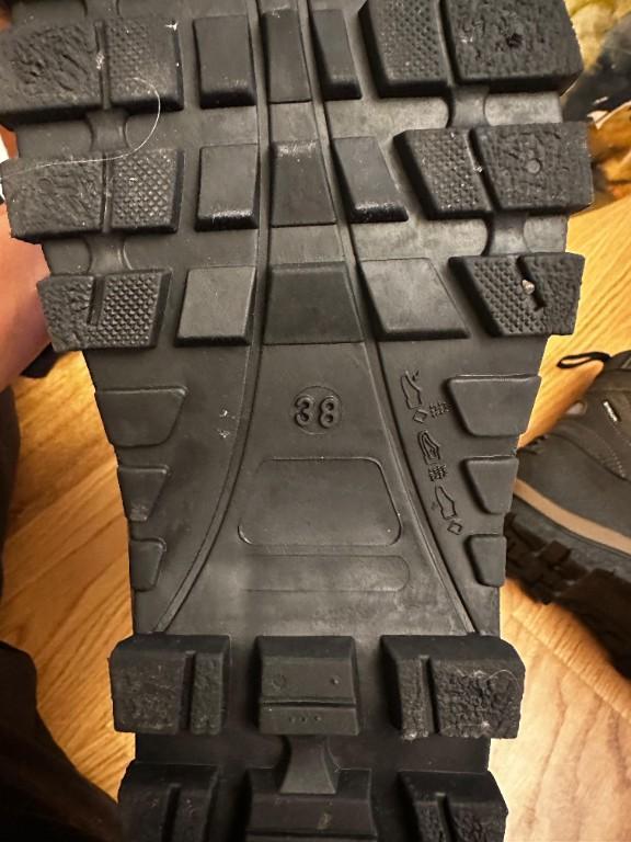 Schnee-Stiefel von Atrium, Grösse 38 – wie neu! in Hombrechtikon - Bild 3