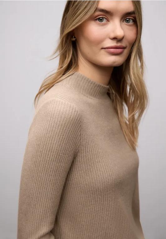 Softes Turtleneck Shirt in Urdorf - Bild 1