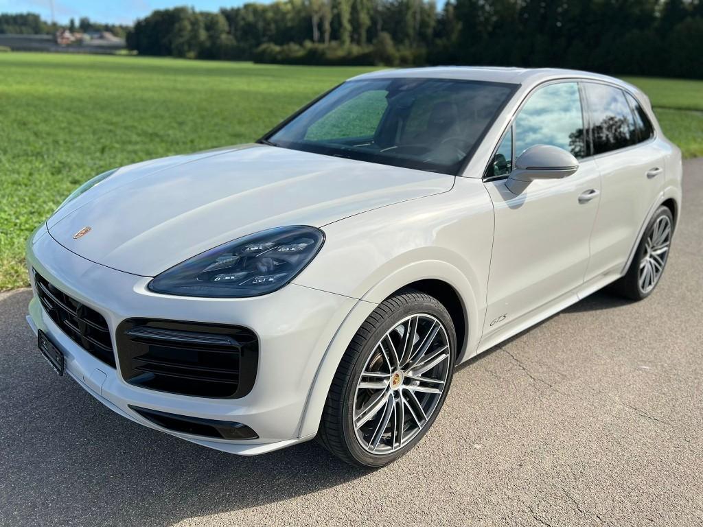 PORSCHE Cayenne GTS in der Schweiz - Bild 3