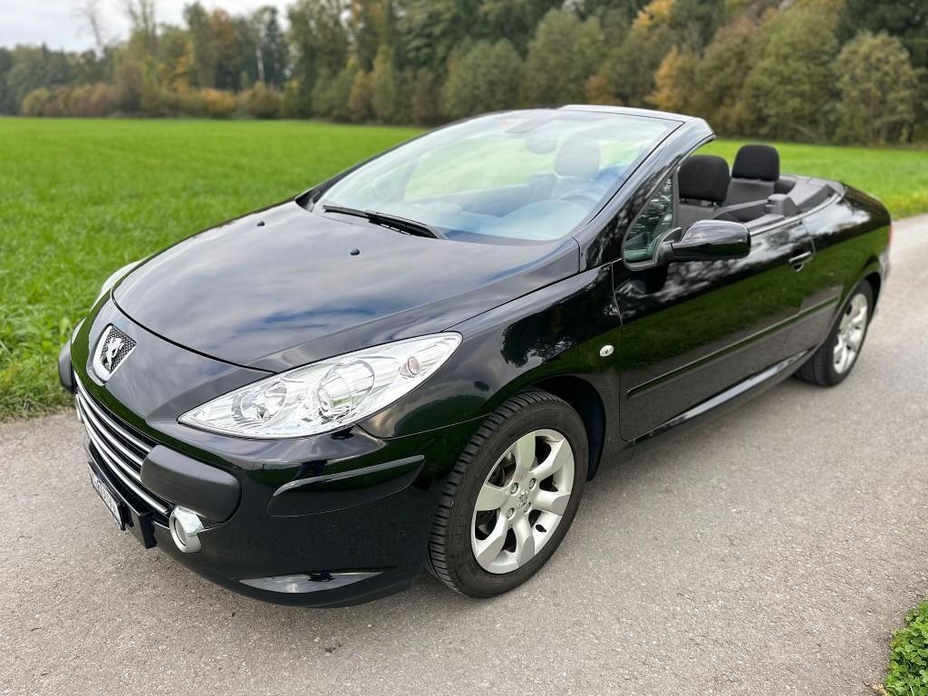 PEUGEOT 307 CC 2.0 16V Black&Silver in der Schweiz - Bild 3