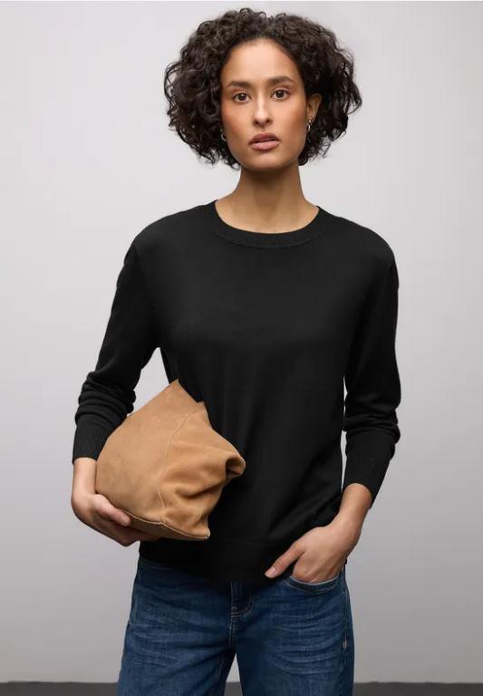 Basic Pullover in Frauenfeld - Bild 1