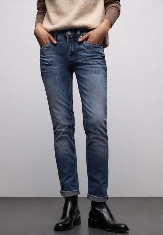 Slim Leg Jeans in Aesch - Bild 1