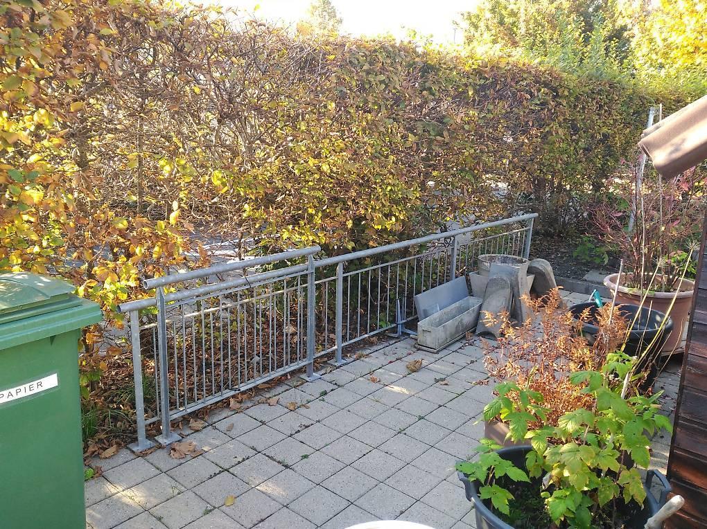 Sockelgeländer zwei Teile in Thun - Bild 1