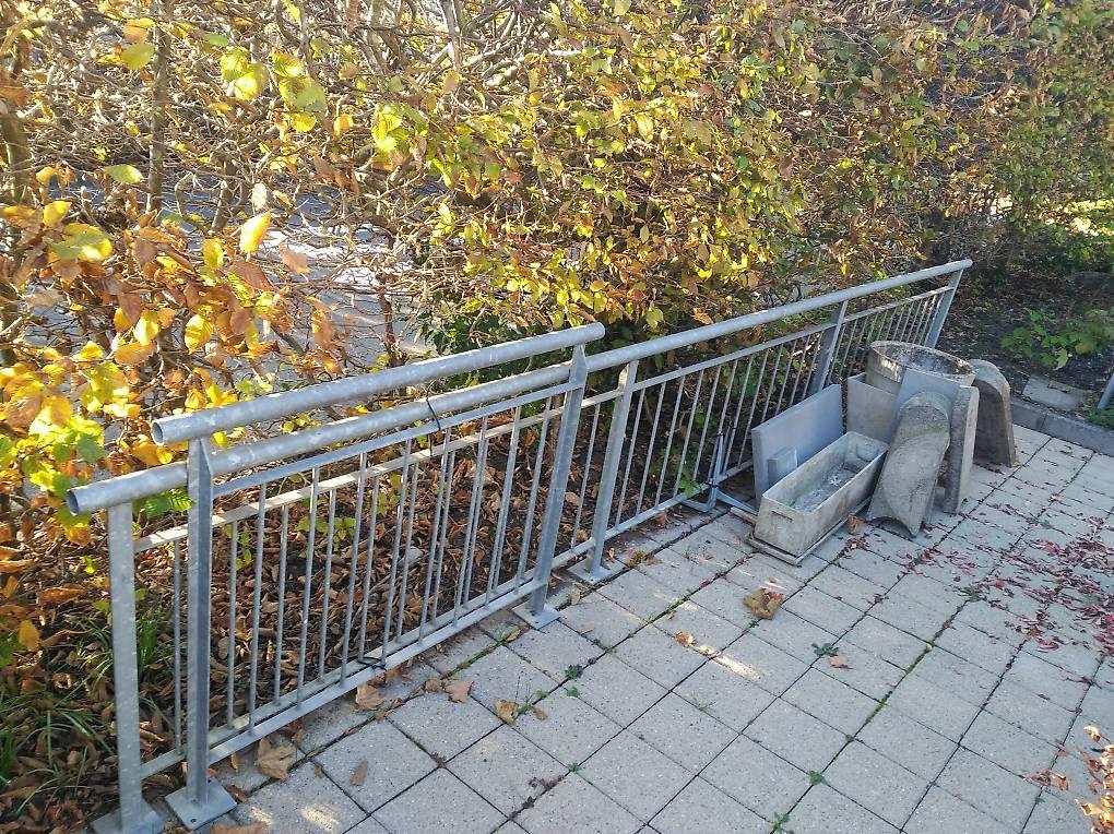 Sockelgeländer zwei Teile in Thun - Bild 3