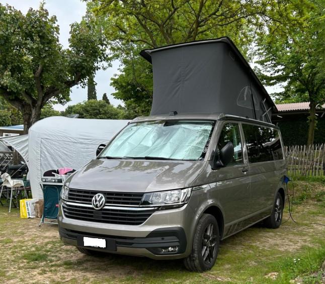 VW T6.1 California Beach, Perfekt für Camping-Einsteiger in Dübendorf - Bild 2
