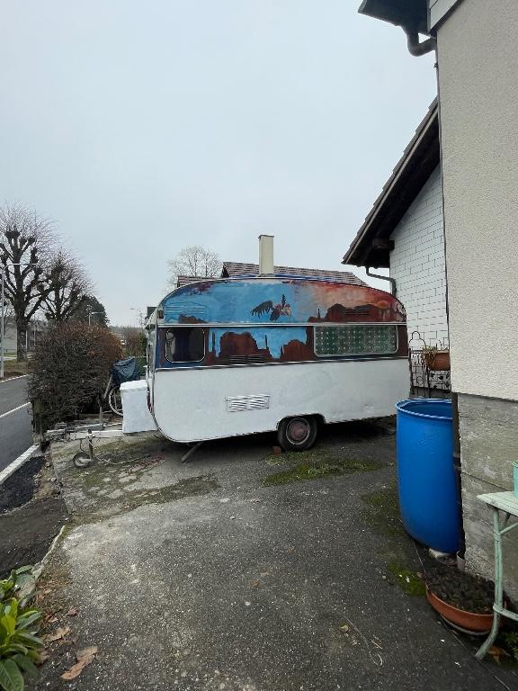 Wohnmobil-anhänger in der Schweiz - Bild 1