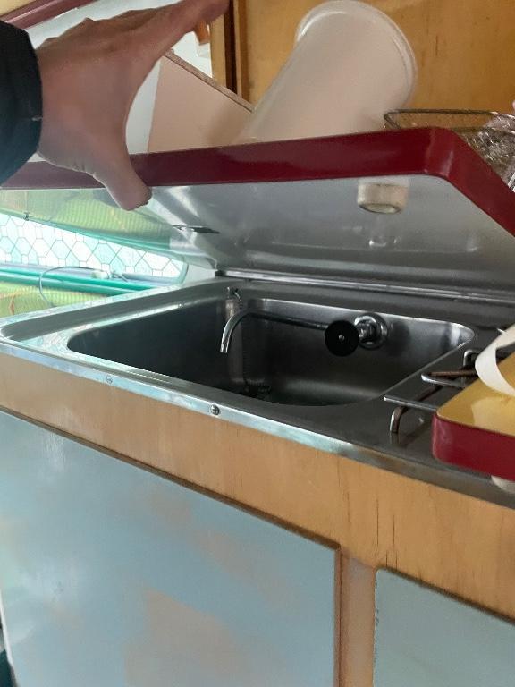 Wohnmobil-anhänger in der Schweiz - Bild 2