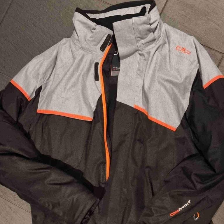 Winterjacke CMP in Dübendorf - Bild 1
