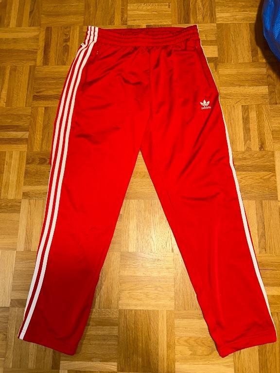 Adidas Trainingshose rot (Grösse L) cooler Look in Bülach - Bild 1