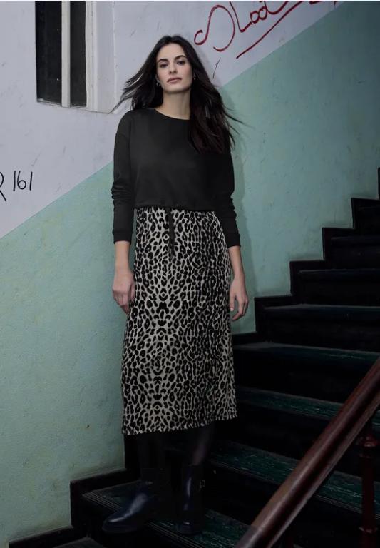 Midi-Kleid mit Leo-Rock in Luzern - Bild 1